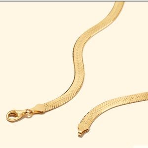 Gorgeous Herringbone Chain Necklace